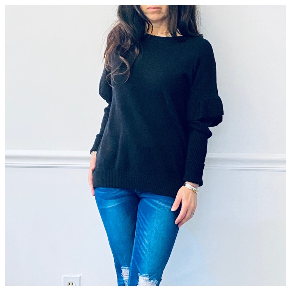 Beautiful ruffle sleeves from Paris  sweater - Picture 6 of 11